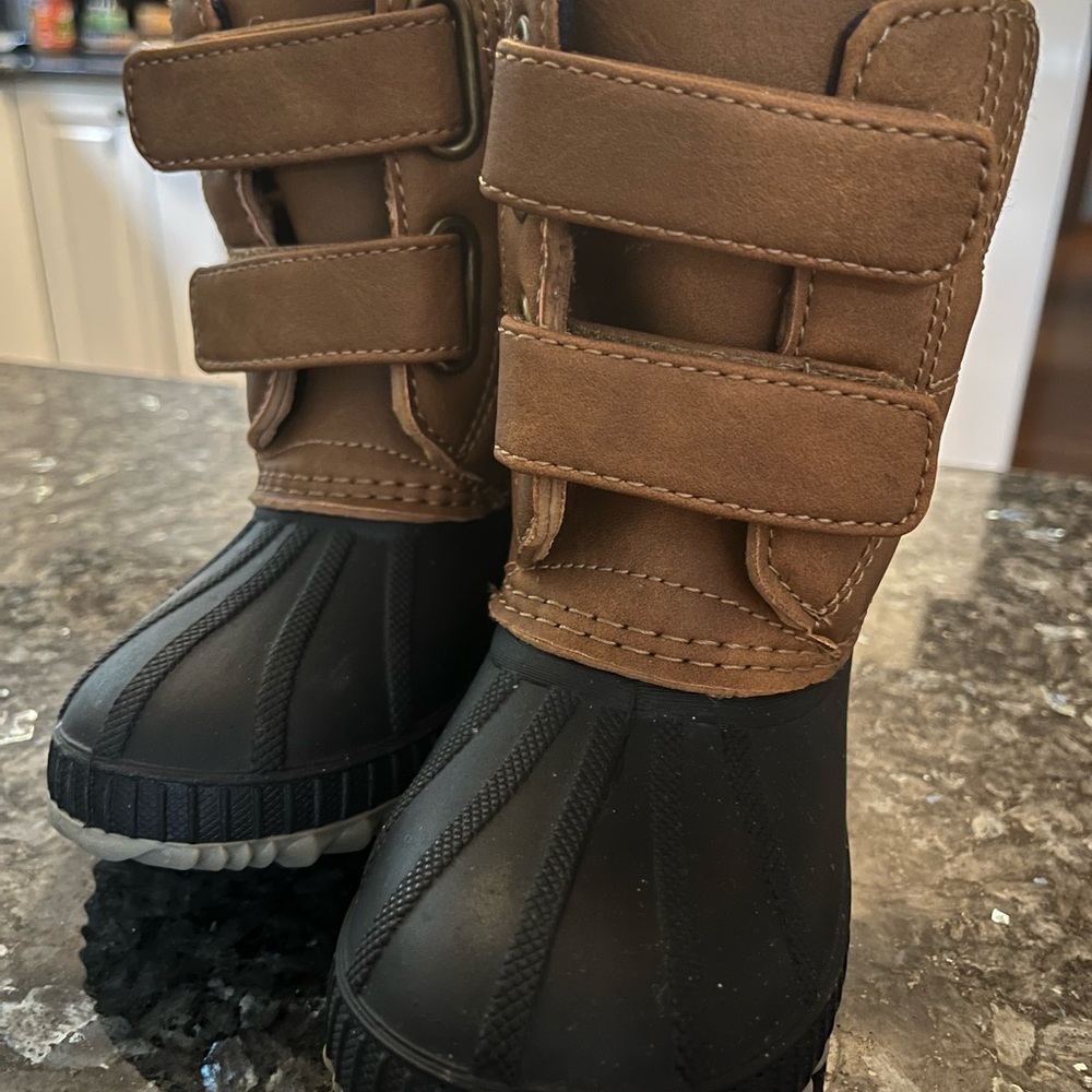 NWT GAP Kids Duck Boots